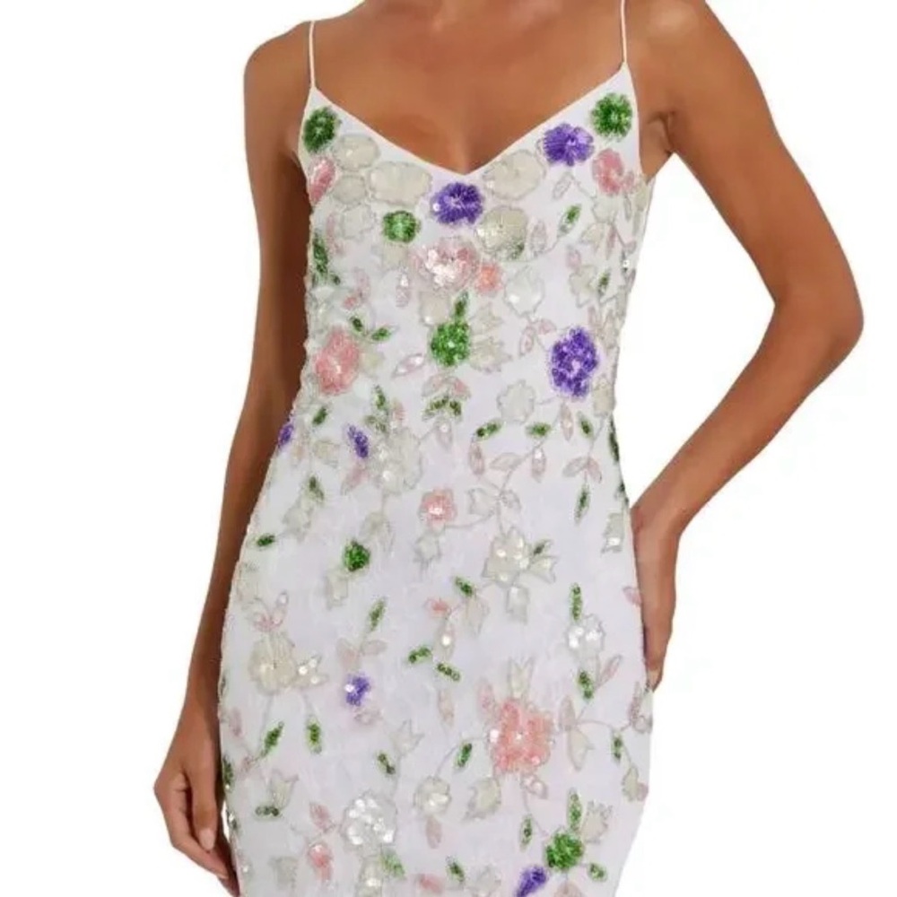 Mac Duggal Embellished Lace Sleeveless Sequin Floral Gown White - Picture 2 of 6